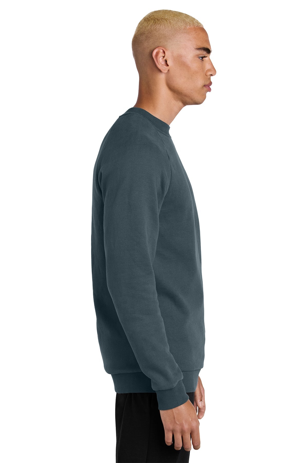 DT7804 District® Cloud Fleece Crew