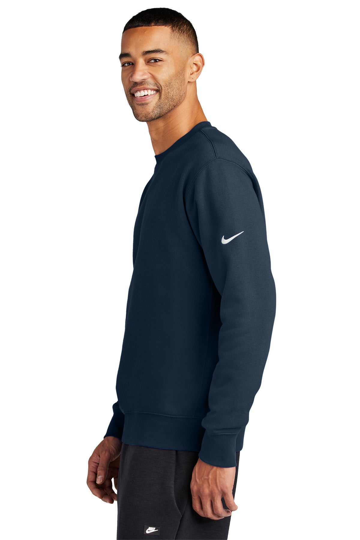 NKFD9863 Nike Club Fleece Sleeve Swoosh Crew