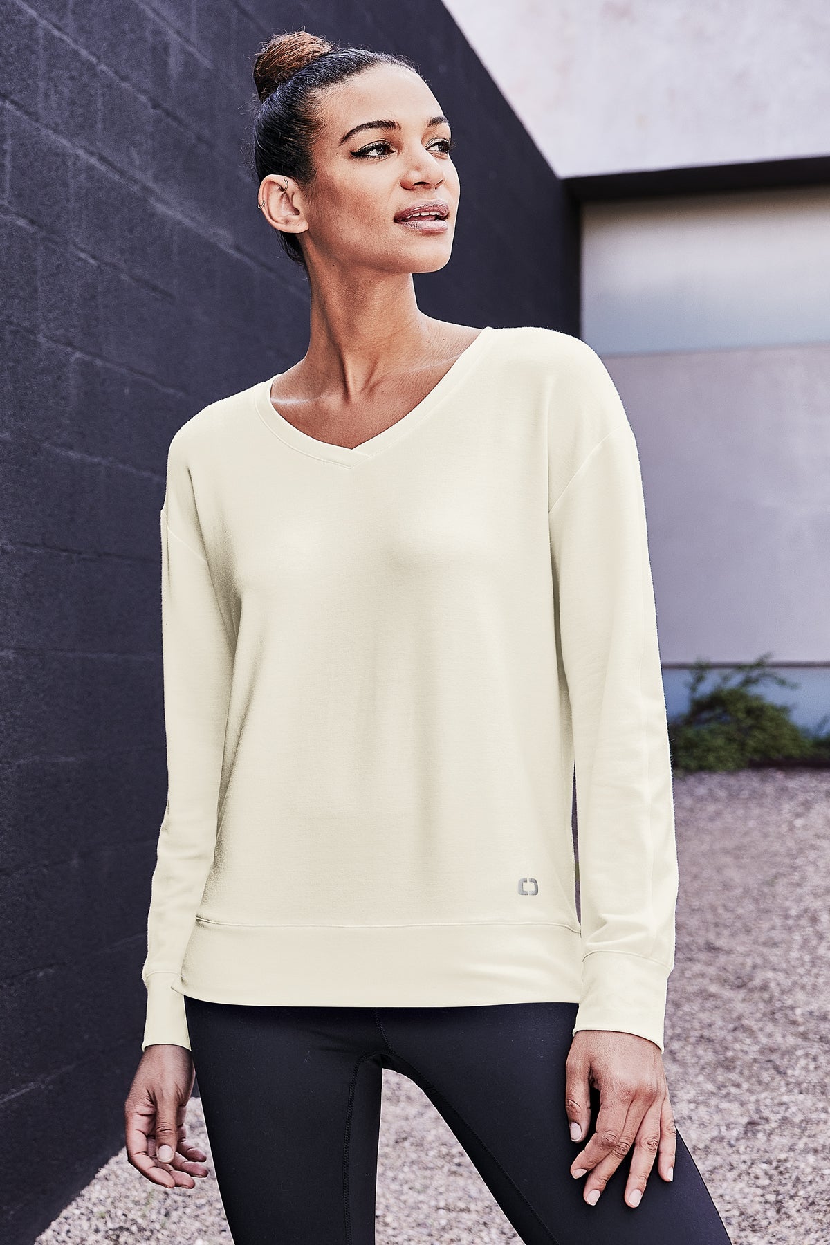 LOG825 OGIO® Women's Luuma Flex Long Sleeve V-Neck
